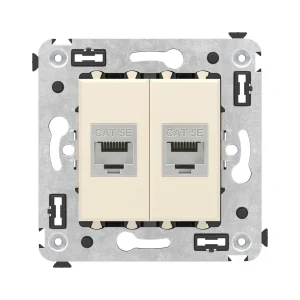 DKC Avanti Компьютерная розетка RJ-45 без шторки в стену, кат.5e двойная экранированная, "Ванильная дымка"